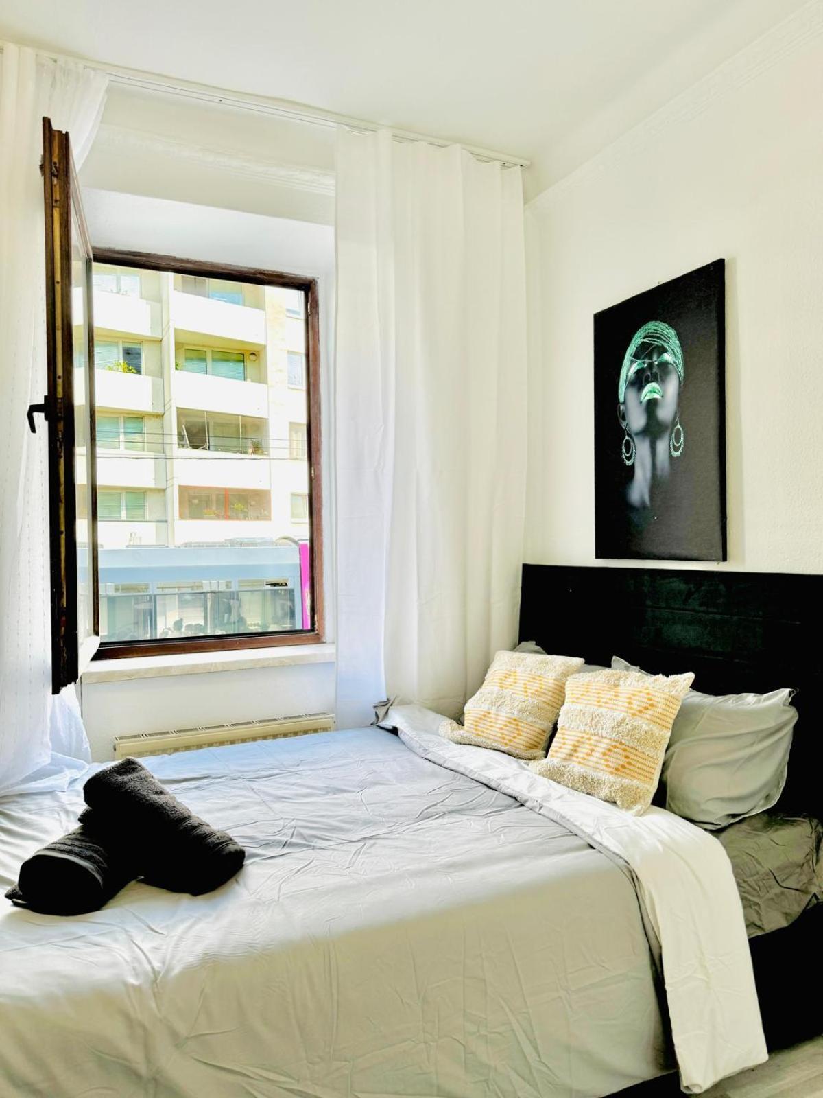 Very Spacious Apartment For Up To 7P With Great Location Wien Eksteriør bilde