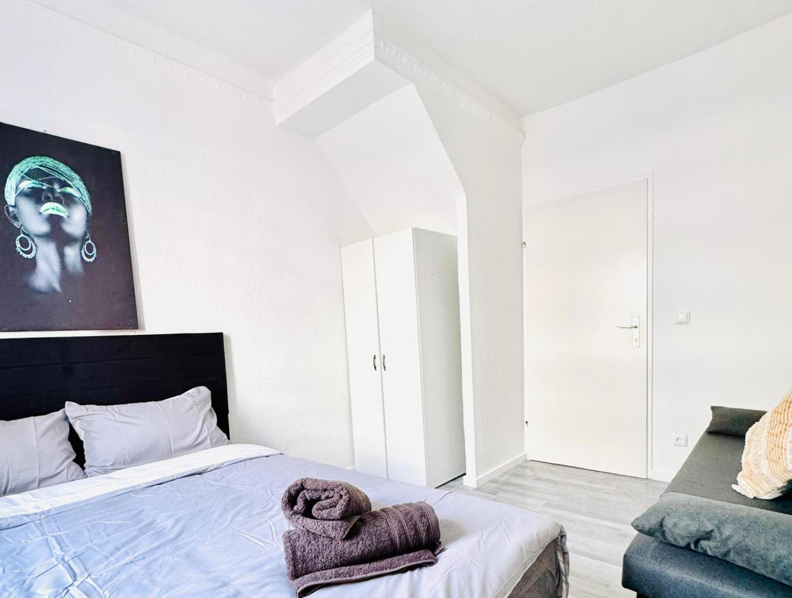 Very Spacious Apartment For Up To 7P With Great Location Wien Eksteriør bilde
